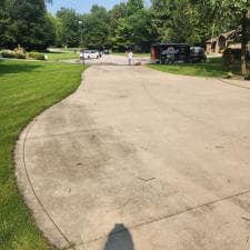 Grind-Shine-Restores-Shine-to-Hoagland-Driveway-with-Expert-Pressure-Washing 2