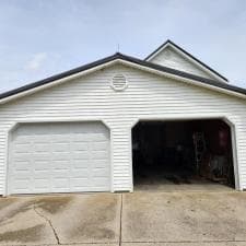 House-and-Deck-Washing-in-Monroeville-IN 10