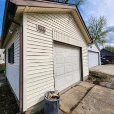 House-Washing-and-Roof-Cleaning-in-Fort-Wayne-IN 1