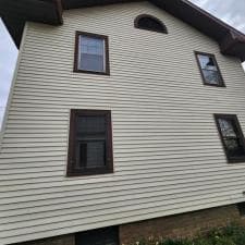 House-Washing-and-Roof-Cleaning-in-Fort-Wayne-IN 18